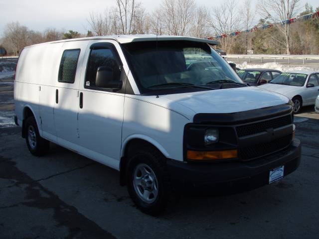 2003 Chevrolet Express Unknown
