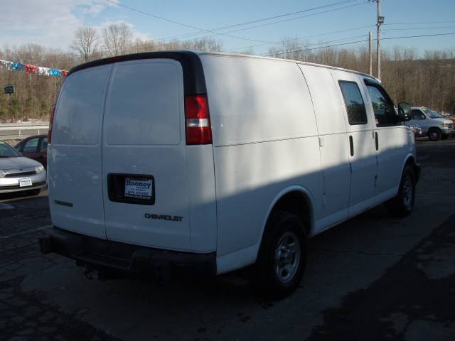 2003 Chevrolet Express Unknown