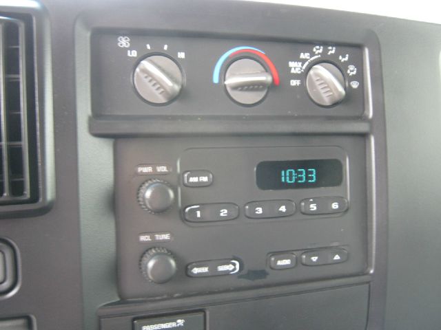 2003 Chevrolet Express 1.8T Cabriolet