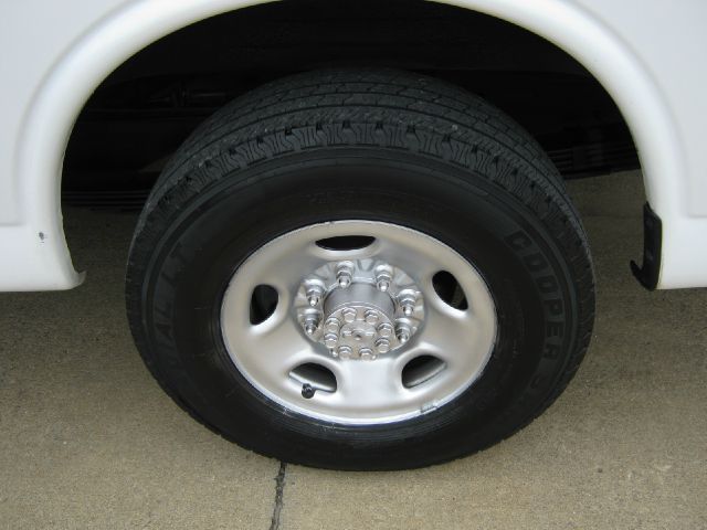 2003 Chevrolet Express 1.8T Cabriolet