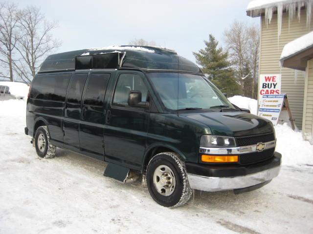 2003 Chevrolet Express 4WD Access V6 AT