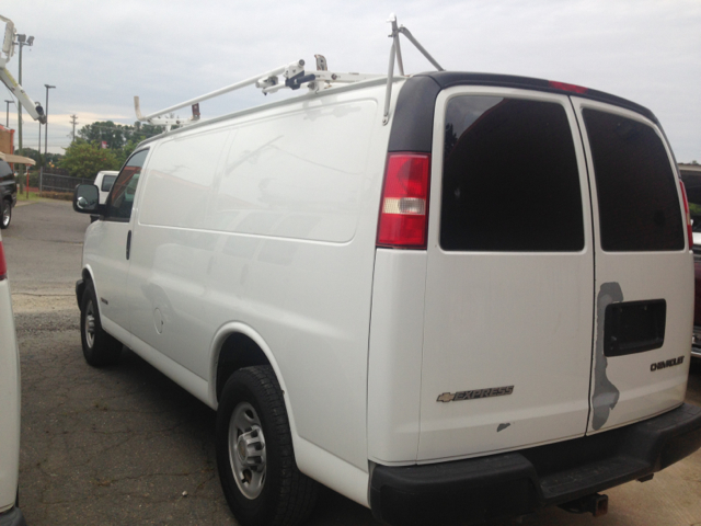2003 Chevrolet Express REG WB