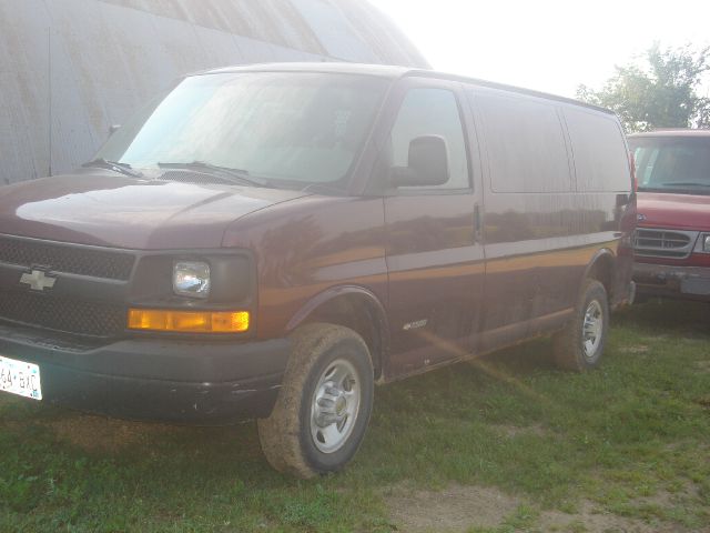 2003 Chevrolet Express Coupe 4D