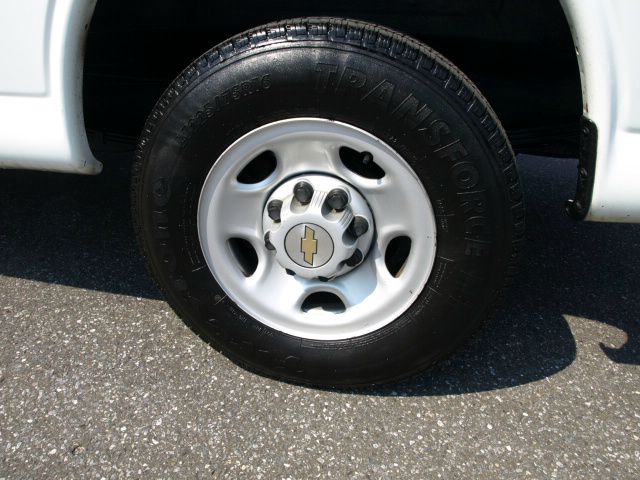 2004 Chevrolet Express Coupe 4D