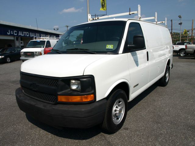 2004 Chevrolet Express Coupe 4D