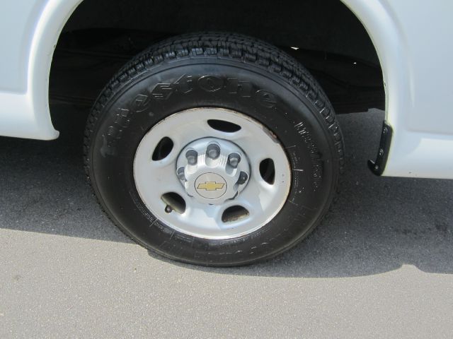 2004 Chevrolet Express Coupe 4D