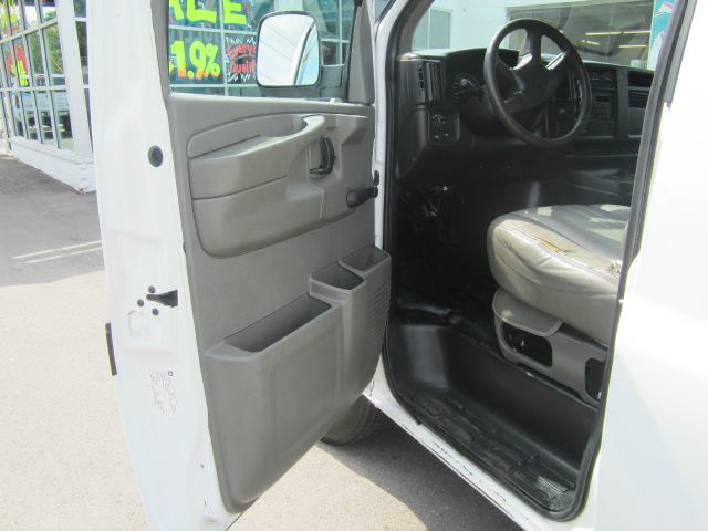2004 Chevrolet Express Coupe 4D