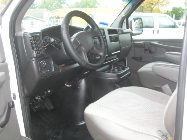 2004 Chevrolet Express Coupe 4D