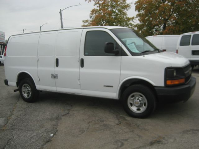 2004 Chevrolet Express Coupe 4D