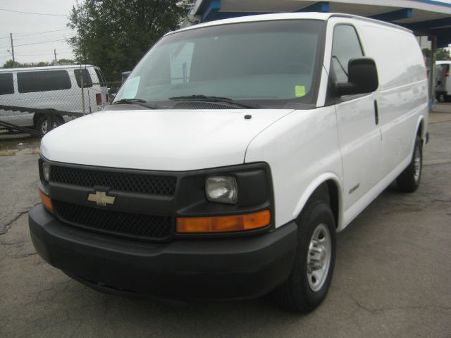 2004 Chevrolet Express Coupe 4D
