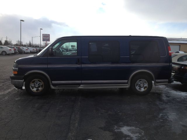2004 Chevrolet Express Lariat, Diesel, 4x4finance