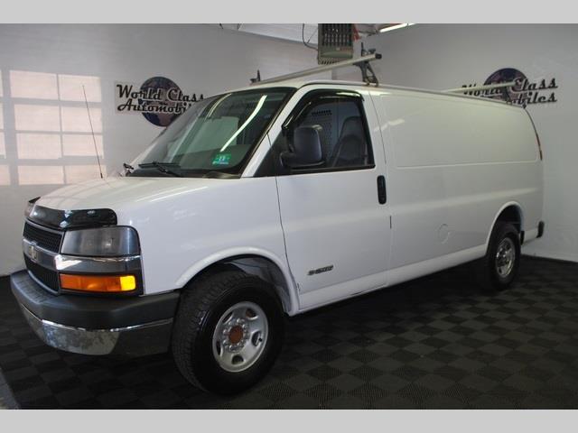 2004 Chevrolet Express LS 4X4