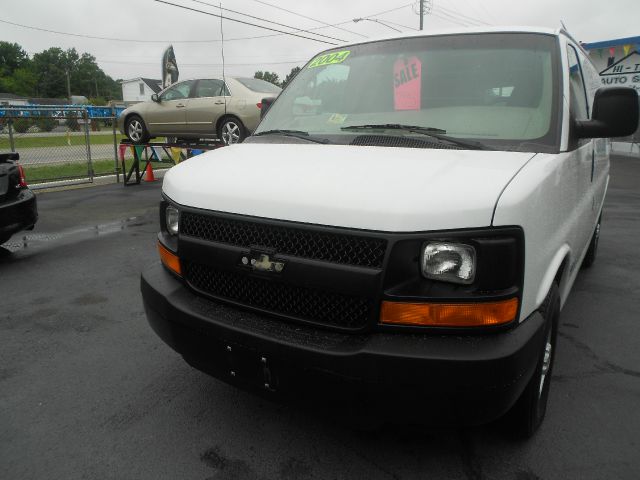 2004 Chevrolet Express Coupe 4D
