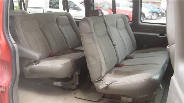 2004 Chevrolet Express Touring W/nav.sys