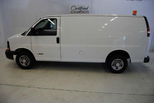 2004 Chevrolet Express Coupe 4D