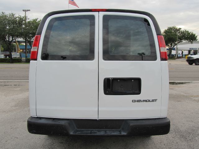 2005 Chevrolet Express Coupe 4D