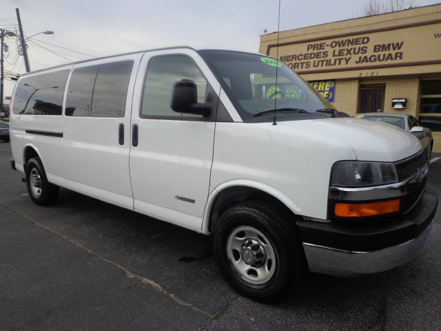 2005 Chevrolet Express Ls/5.3l/3rd ROW