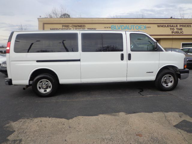 2005 Chevrolet Express Ls/5.3l/3rd ROW