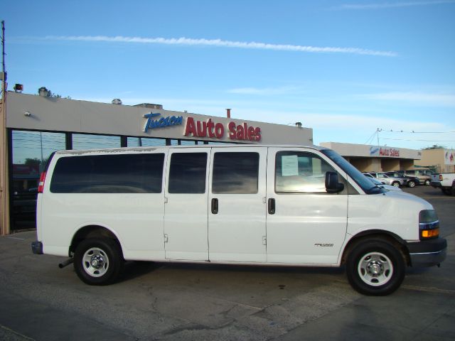 2005 Chevrolet Express Ls/5.3l/3rd ROW