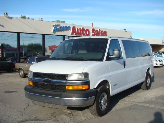 2005 Chevrolet Express Ls/5.3l/3rd ROW