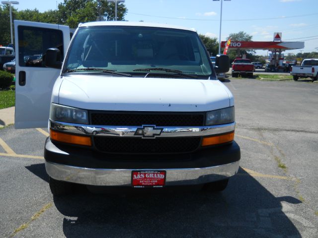 2005 Chevrolet Express Limited Sport Utility 4D