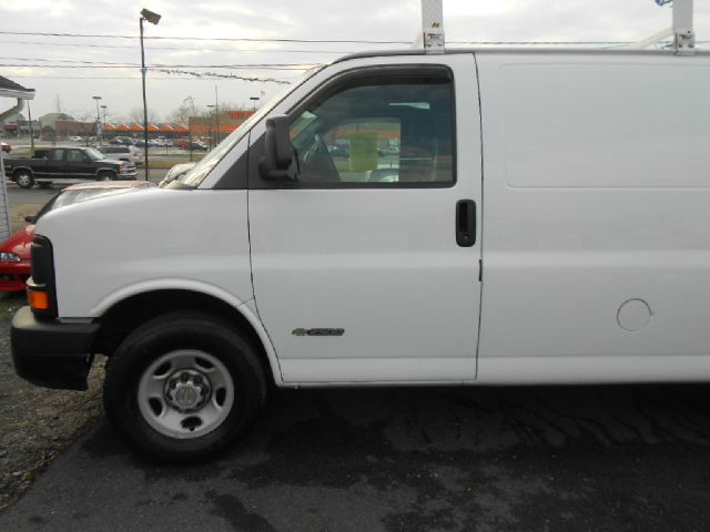 2005 Chevrolet Express Coupe 4D