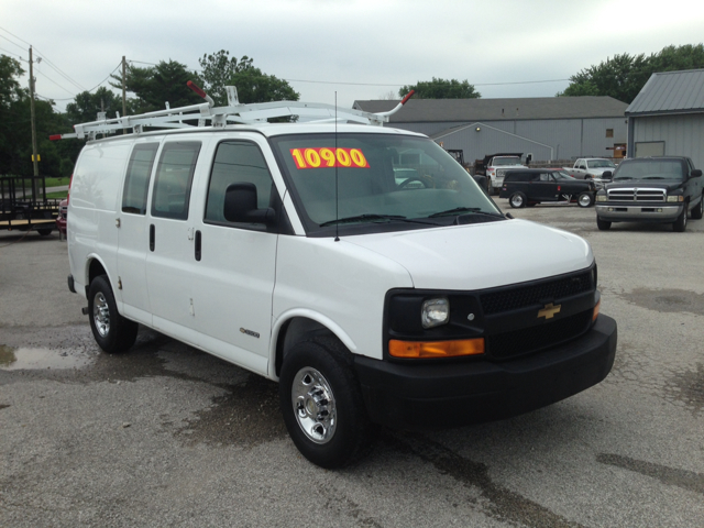 2005 Chevrolet Express REG WB