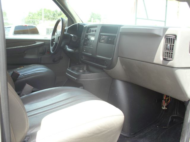 2005 Chevrolet Express Coupe 4D