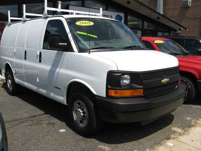 2005 Chevrolet Express Coupe 4D