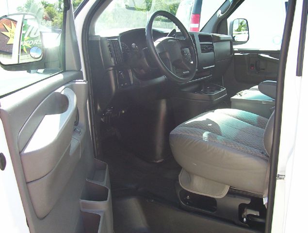 2005 Chevrolet Express Coupe 4D
