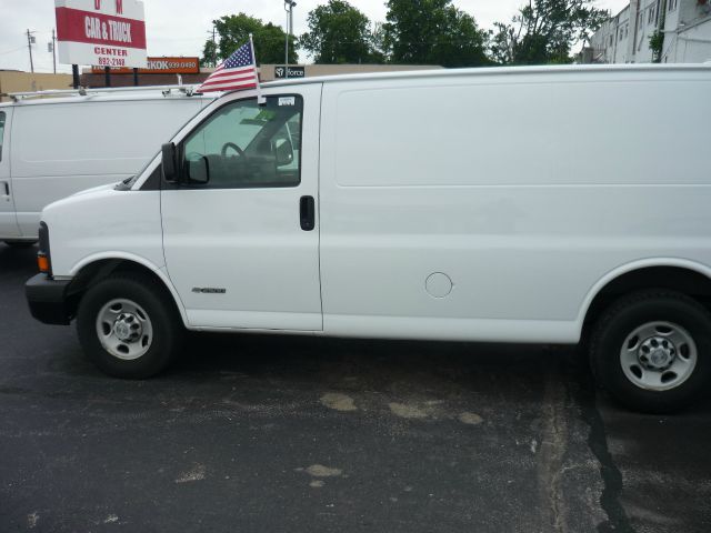2006 Chevrolet Express Coupe 4D