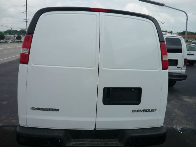 2006 Chevrolet Express Coupe 4D