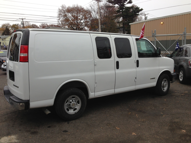 2006 Chevrolet Express Coupe 4D