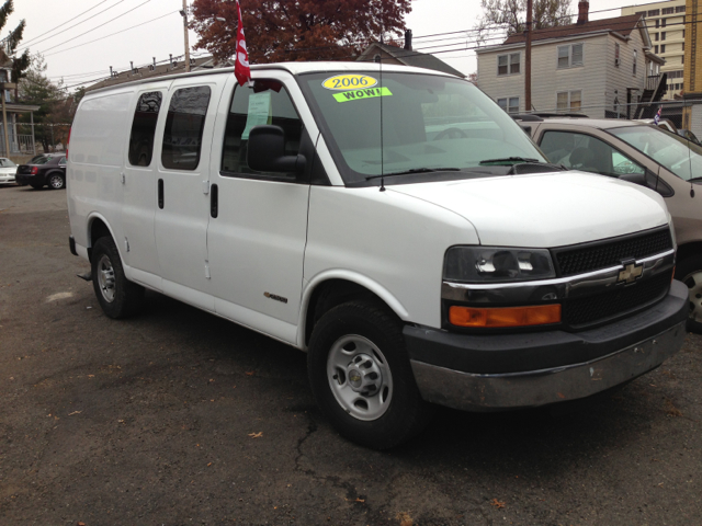 2006 Chevrolet Express Coupe 4D