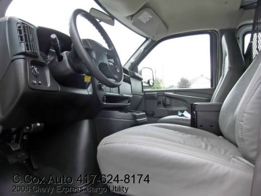 2006 Chevrolet Express 750i 4dr Sdn