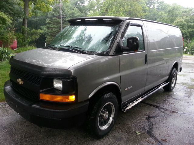 2006 Chevrolet Express Coupe 4D