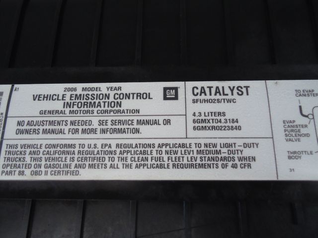 2006 Chevrolet Express 750i 4dr Sdn