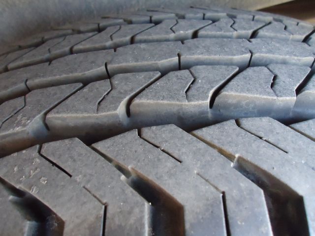 2006 Chevrolet Express 750i 4dr Sdn