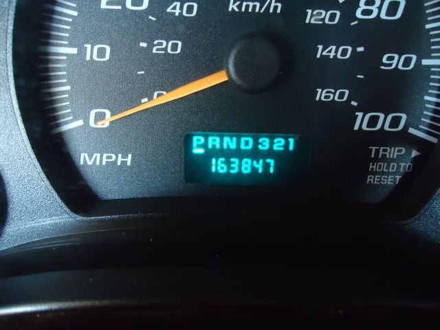 2006 Chevrolet Express 750i 4dr Sdn