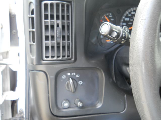 2006 Chevrolet Express 4dr Sdn Touring Signature RWD Sedan