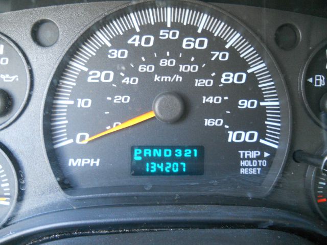 2006 Chevrolet Express 4dr Sdn Touring Signature RWD Sedan