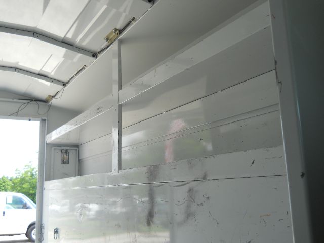 2006 Chevrolet Express 4dr Sdn Touring Signature RWD Sedan