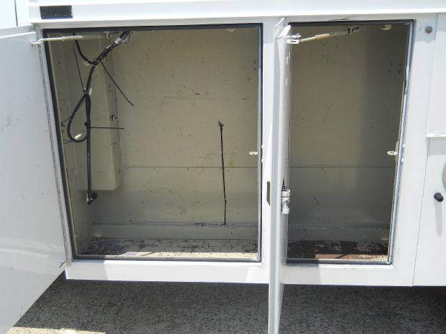 2006 Chevrolet Express 4dr Sdn Touring Signature RWD Sedan