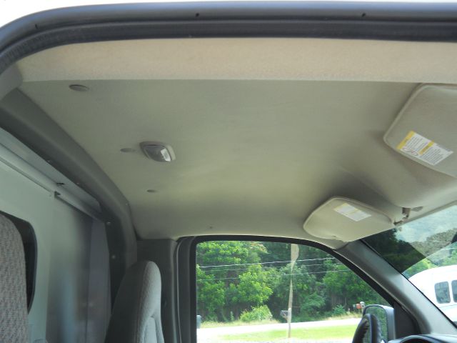 2006 Chevrolet Express 4dr Sdn Touring Signature RWD Sedan