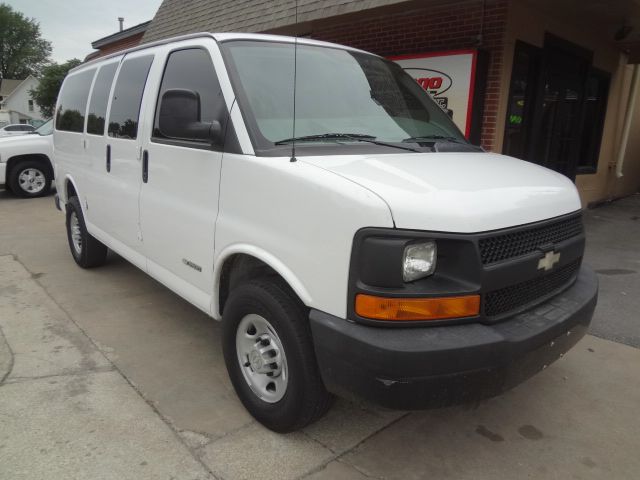 2006 Chevrolet Express Limited Sport Utility 4D