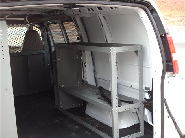 2006 Chevrolet Express Base Silverado