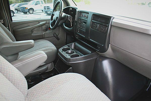 2006 Chevrolet Express REG WB