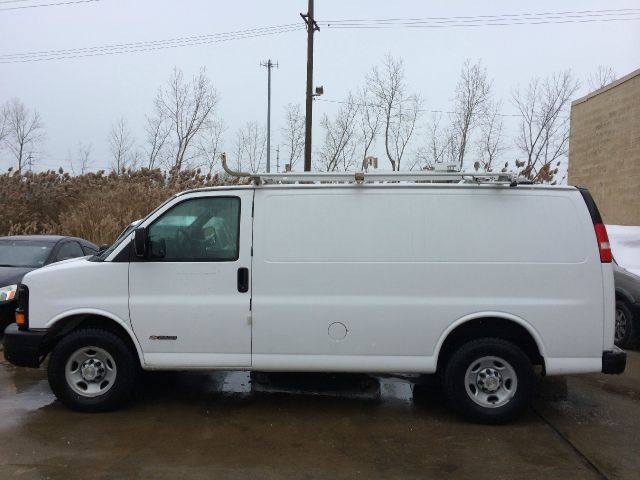 2006 Chevrolet Express Coupe 4D