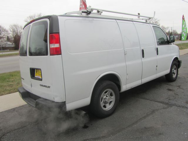 2006 Chevrolet Express ES Leather Sunroof Power Doors