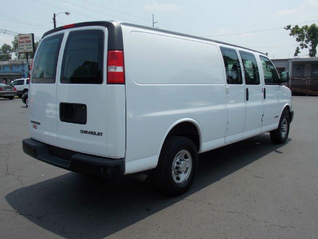 2006 Chevrolet Express REG WB